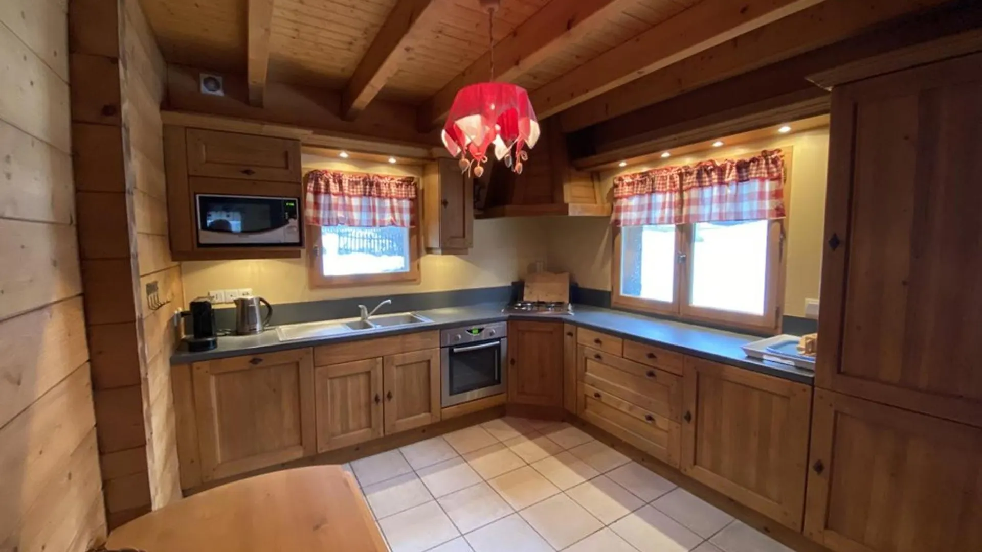 Chalet Cosy 9 Pers, 100M Des Pistes Et 300M Des Commerces, Avec Wifi Et Balcon Sud-Ouest - Fr-1-733-152 Villa Crest-Voland 0*,  France